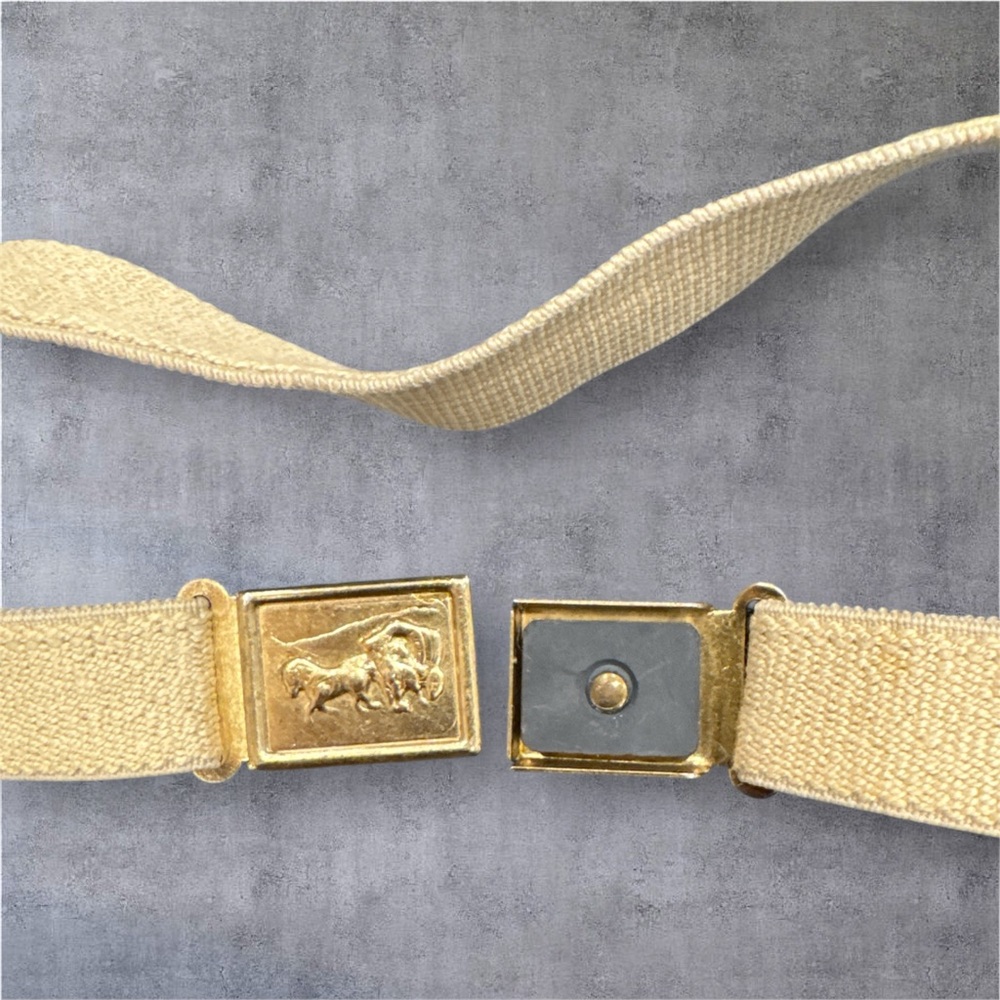 Vintage 1970s Gold magnetic Buckle Beige Tan Belt